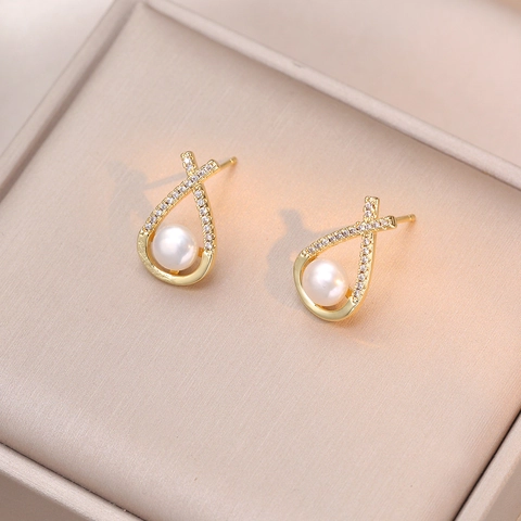 Orecchini Perle Acqua Dolce Eleganti Croce Forma X Micro Zirconia Rame Con Perno In Argento