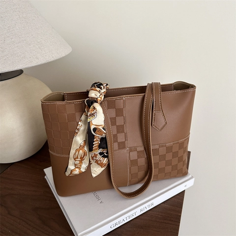 Large Capacity PU Leather Tote Bag Checkerboard Patchwork With Decorative Satin Scarf Retro Shoulder Handbag For Women