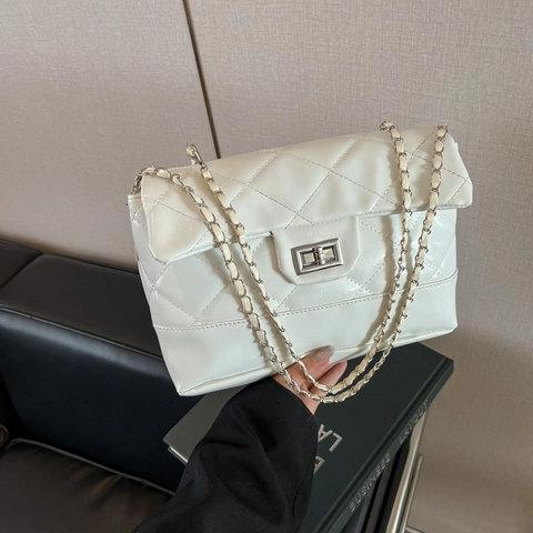 Women Quilted Flap Crossbody Bag PU Leather Vintage Metal Chain Strap Shoulder Square Bag Elegant Casual Fashion Satchel