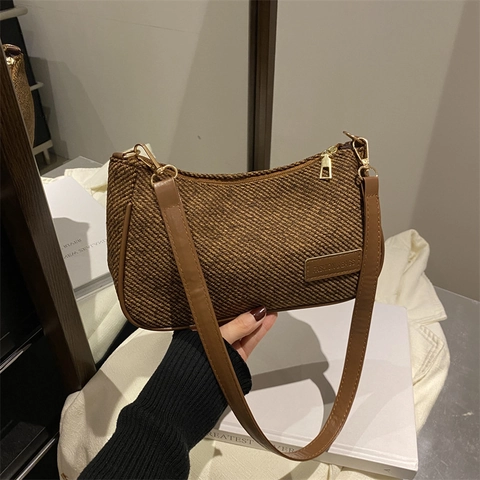 Sac à l'Aisselle Tissé en Nylon Vintage pour Femme Simple Sac à Épaule Mode avec Accesorios Dorés 2025 Printemps Casual