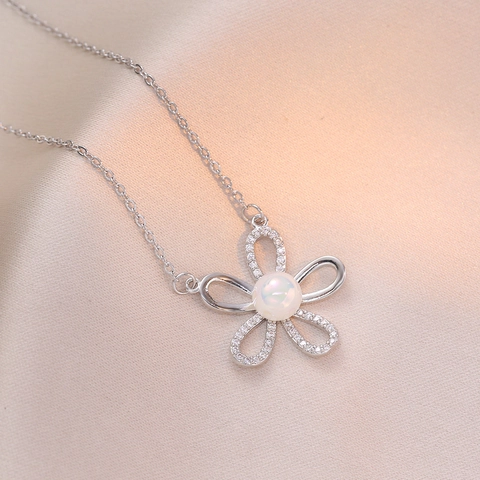 Five-Petal Flower Pendant Necklace Titanium Steel Zircon Faux Artificial Pearl Dainty Elegant Jewelry For Women Fashionable Gift