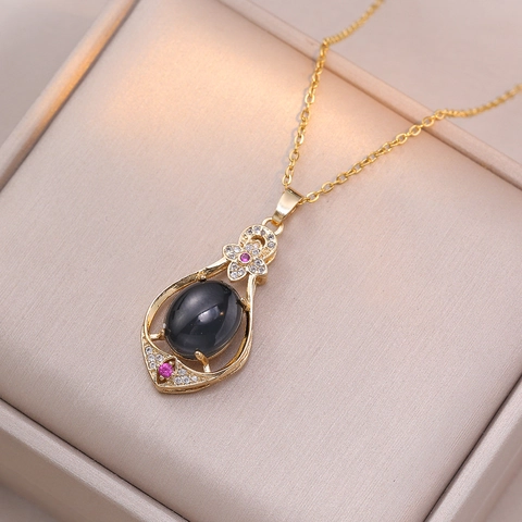 Vintage Hollow Flower Pendant Necklace Color Changing Temperature Sensitive Titanium Steel Zircon Women Elegant Jewelry