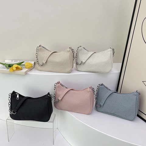 2025 Neue Mode PU Leder Mondtasche Hobo Umhängetasche Für Damen Street Trend Gewebte Textur Kette Kleiner Tasche