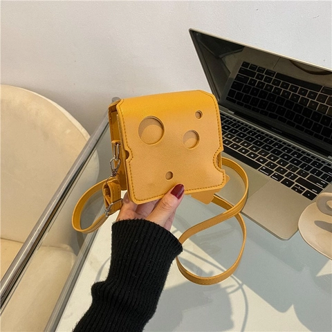 Kreative Mini Umhängetasche Käseform PU Leder Hohlloch Design Neuheit Süße Geldbörse Für Damen