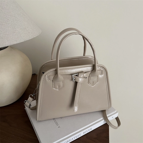 Women Vintage PU Leather Shoulder Bag Large Capacity Solid Color Handbag With Belt Buckle Decor Casual Crossbody Tote Bag