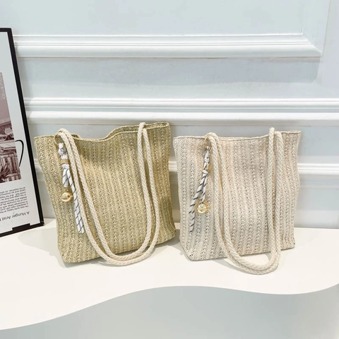 Grand Sac Fourre-Tout en Paille Tissée pour Femmes Sac à Épaule de Plage Décontracté Avec Pendentif Ruban Clochette Main Élégant