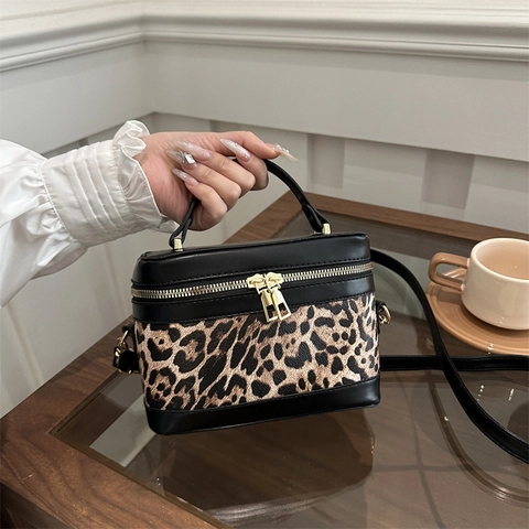 Retro Leopard Print Crossbody Bag For Women PU Leather Patchwork Handbag Dual Zipper Top Handle Box Shape Purse Fashion