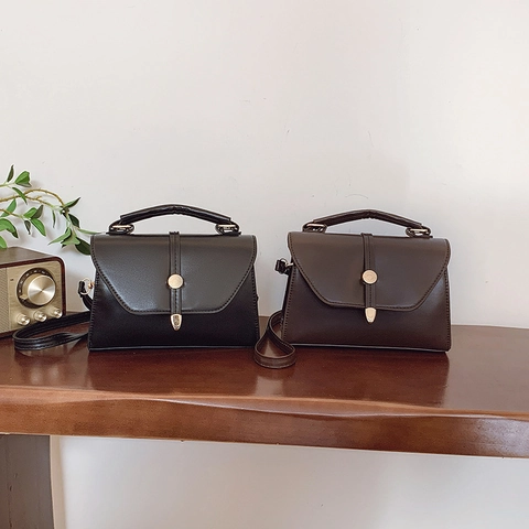 Vintage PU Leather Crossbody Bag For Women Small Square Shoulder Bag With Top Handle Gold Metal Buckle Fashion Retro