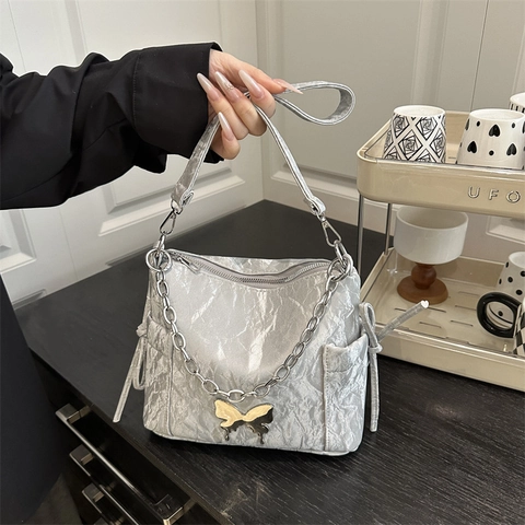 Women Pleated PU Leather Shoulder Bag With Metal Butterfly Buckle Silver Chain Trendy Y2K Crossbody Bucket Bag