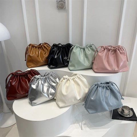 Women Shiny PU Leather Pleated Bucket Bag Fashionable Metallic Bow Drawstring Large Capacity Underarm Shoulder Bag 2025 Trend