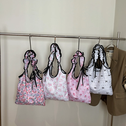 Bolso Tote Dulce con Estampado Floral para Mujer Asa con Volantes Decoración de Lazo Plegable de Nailon Bolso de Compras Ecológico