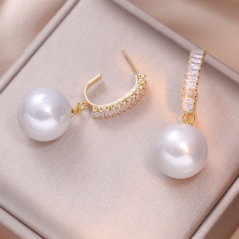 Elegantes Pendientes De Gota De Perlas Artificiales Artificiales Con Circonita Cúbica Cobre Estilo De Lujo Y Poste De Plata De Ley 925 Mujer