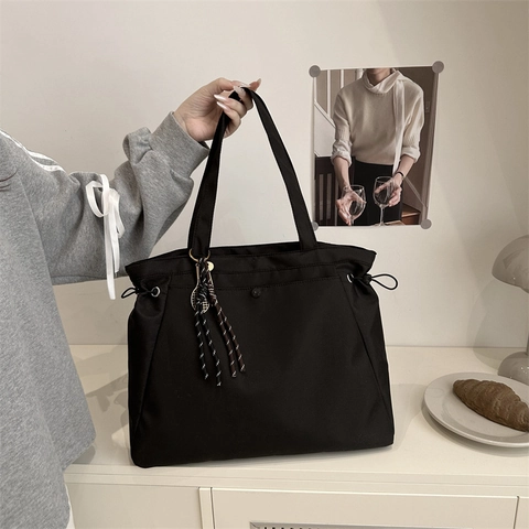 Women Large Capacity Nylon Tote Bag Urban Simple Shoulder Bag Drawstring Tennis Racket Charm For School Commuting Casual