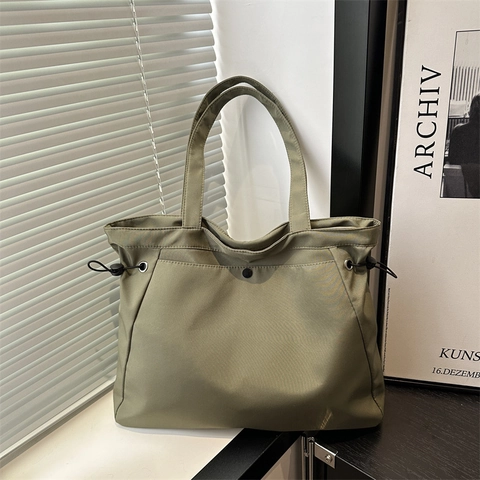 Bolso Tote de PU de Gran Capacidad para Mujer Bolso de Hombro Plisado con Cordón de Verano con Colgante de Raqueta de Tenis Bolso Conmuta Minimalista