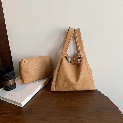 Women Minimalist PU Leather Litchi Grain Shoulder Bag Two Piece Set Solid Color Fashion Tote Bucket Bag With Pouch Daily Bag