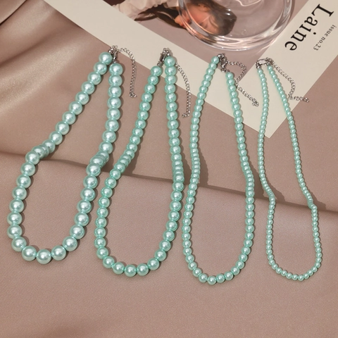 Collier en Künstliche Perles d'Imitation Vert Pâle Style Français pour Femmes Chaîne en Acier Titane Bijoux de Mode Luxe Léger Accessoires Quotidien