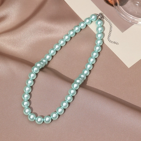 Collier en Künstliche Perles d'Imitation Vert Pâle Style Français pour Femmes Chaîne en Acier Titane Bijoux de Mode Luxe Léger Accessoires Quotidien
