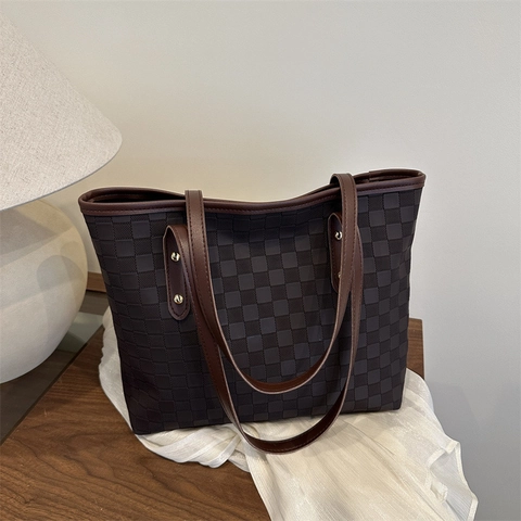 Damen Checkerboard Tote Bag PU Leder Große Kapazität Chic Karomuster Schultertasche Pendler Goldene Nieten