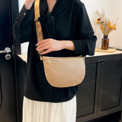 Retro Gewebte Textur Umhängetasche PU Leder Halbmond Brusttasche Mit Verstellbarem Breitband Mode Crossbody Tasche