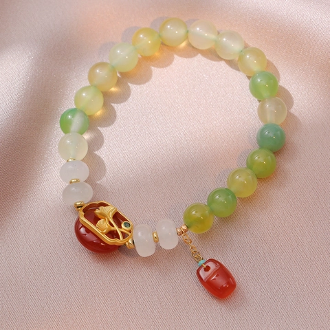 Agate Perlenarmband Damen Apfelgrüne Perlen Goldene Ginkgoblatt Metallanhänger Roter Achat Anhänger Orientalisch Elegant