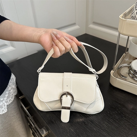 Bolso de Axila de Cuero de PU Vintage para Mujer Minimalista Color Sólido Con Hebilla de Herradura Plateada Moda Casual