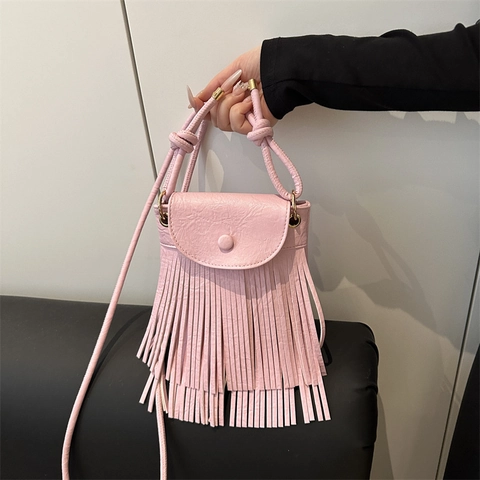 Damen Retro Fransen Umhängetasche PU Leder Mini Schulter Handytasche Kleine Quadratische Klappe Boho Fransen Tasche