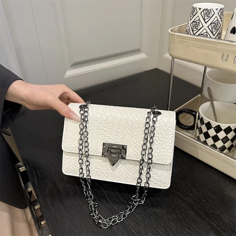 Retro Damen Umhängetasche Gewebte Textur PU Leder Krokodilmuster Metallkettenriemen Kleine Quadratische Schultertasche