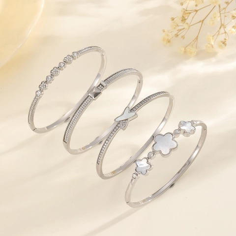 Brazalete Elegante De Acero Inoxidable Para Mujer Con Nácar Flor Corazón Mariposa Circonita Joyería De Moda