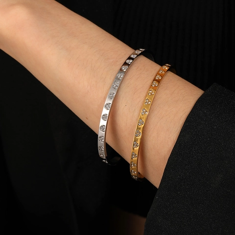 Cuff Bangle Stainless Steel Heart Pattern Inlaid Zircon Open Bracelet For Women Minimalist Geometric Jewelry Accessory