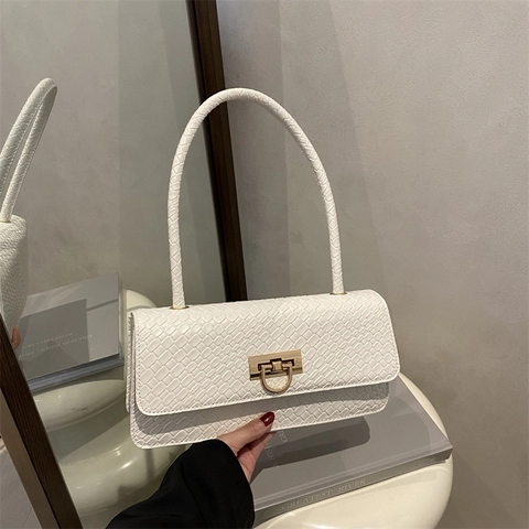 French Vintage Woven Pattern Women Underarm Bag PU Leather Crocodile Texture Shoulder Bag Baguette Bag With Metal Buckle