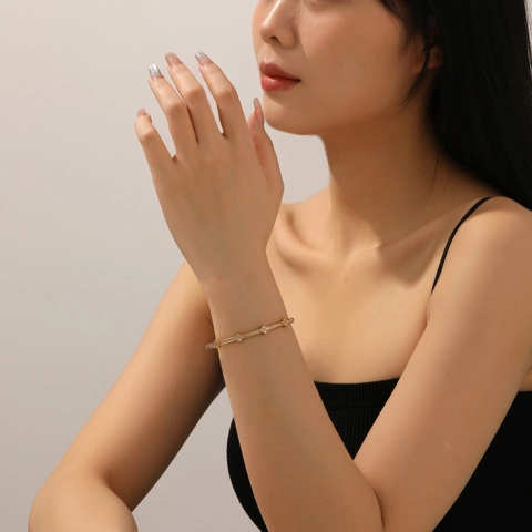 Bracciale Rigido In Acciaio Inossidabile Quadrifoglio Fiore Con Strass Intarsiato Gioielli Eleganti Per Donna