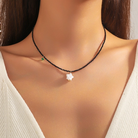 Collier Süßwasserperle Étoile Style Français Avec Süßwasserperles Facettées Noires Et Accent Cristal Chaîne De Clavicule Pour Femmes