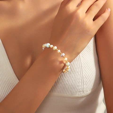 Brazalete Abierto De Perlas De Agua Dulce Y Piedra Shoushan Hilo De Cobre Dorado Envuelto Pulsera Elegante Joyería Hecha A Mano