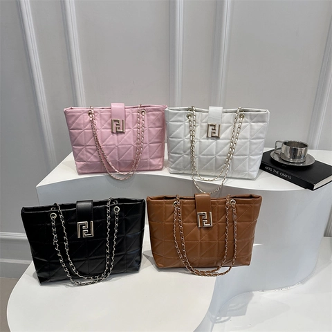 Women Quilted PU Leather Tote Bag Japanese Minimalist Large Capacity Diamond Pattern Chain Strap Geometric Buckle Shoulder Bag