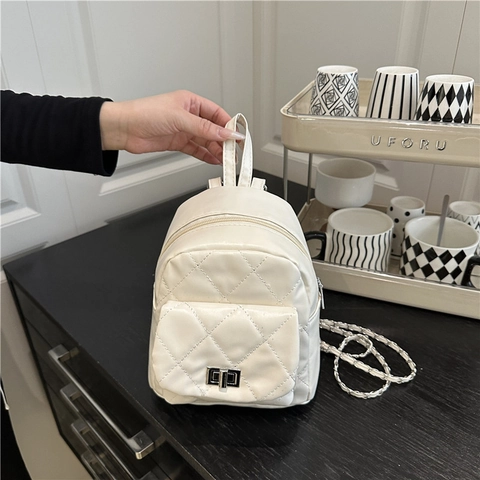 Damen Mini Gesteppt Rucksack PU Leder Mode Kette Riemen Kleiner Rucksack Elegant Gesteppt Reise Umhängetasche Damen Daypack