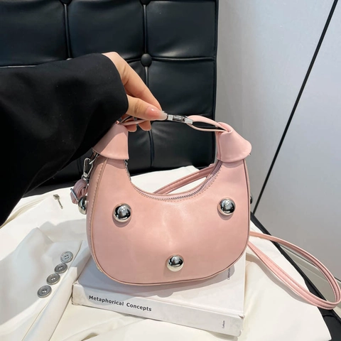 Crescent Hobo Tasche PU Leder Nieten Besetzte Umhängetasche Retro Punk Schultertasche Für Frauen Schicker Street Style