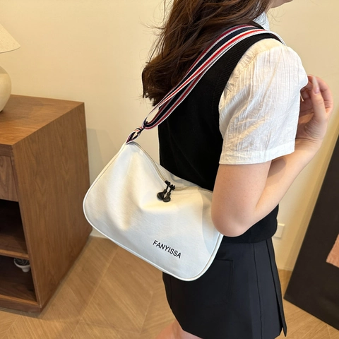Women Lightweight Nylon Shoulder Bag Large Capacity Wide Striped Strap Fashion Casual Crossbody Tote Bag For Daily Commuting