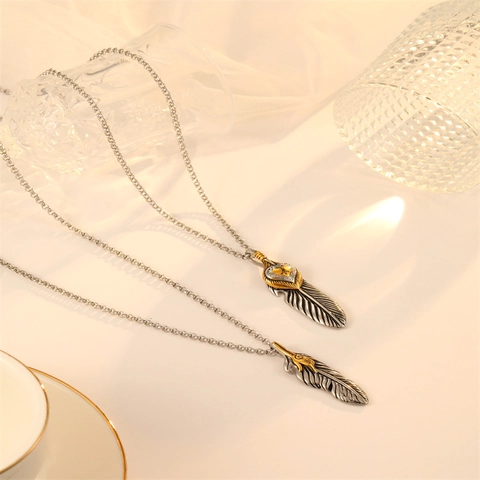Vintage Herren Titanstahl Feder Anhänger Halskette Indischer Tribal-Stil Gold Silber Plattiert Streetwear Schmuck Geschenk