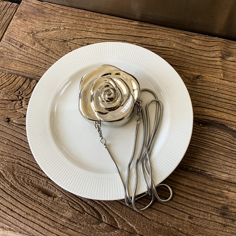 Luxus Acryl Rose Blume Abendtasche Spiegelglanz Legierung Kette Clutch Für Damen Hochzeit Bankett Party Umhängetasche