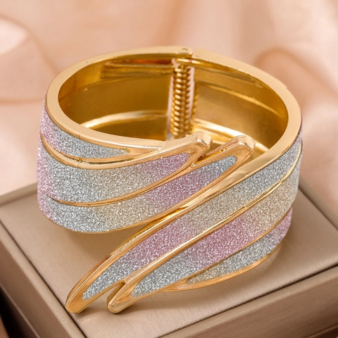 Fashion Alloy Angel Wings Bangle Bracelet With Glitter Powder Layered Feather Open Cuff Bangle For Women Party Jewelry Gift