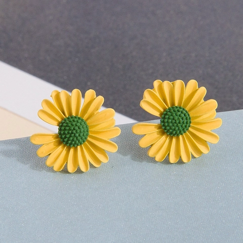 Alloy Daisy Flower Stud Earrings Colorful Matte Spray Paint Sweet Vintage Jewelry For Women Girls