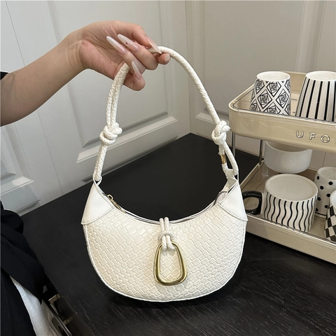 Women Vintage Woven PU Leather Hobo Shoulder Bag With Knotted Strap And Gold Buckle Fashion Dumpling Bag