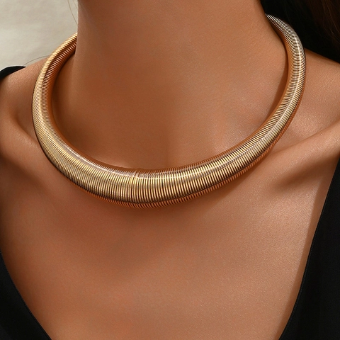 Mode Legierung Metall Feder Textur Halsband Halskette Für Damen Minimalistisch Spiralmuster Halskragen Gold Silber Verstellbarer Schmuck