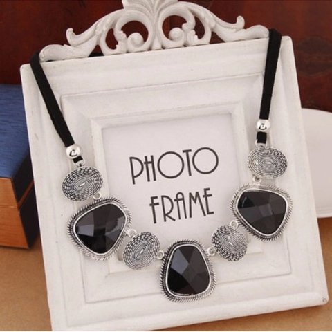Collier Plastron Bohème Vintage Pour Femmes Alliage Géométrique Pendentif Résine Rétro Exagéré Style Ethnique Bijoux