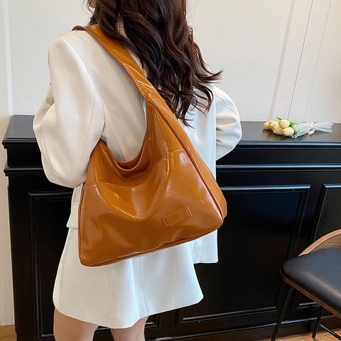 Women Large Capacity Shiny PU Leather Tote Bag Minimalist Retro Shoulder Bag For College Office Daily Soft Solid Hobo Bag