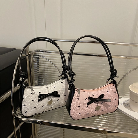 Bolso Hobo Dulce Para Mujer Tela Texturizada Estampado De Lazo Colgante De Corazón Correa De Nudo Color En Contraste