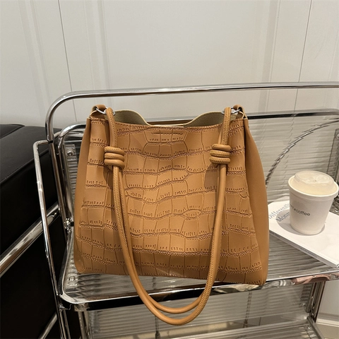 Grote Capaciteit PU Lederen Shopper Voor Dames Retro Krokodil Gekartelde Schoudertas Casual Woon-werk Handtas Met Knoop Detail