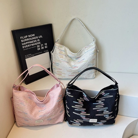 Large Quilted Tote Bag For Women Colored Wave Embroidery Canvas Shoulder Bag Fashion Mummy Bag Casual Shopping Handbag