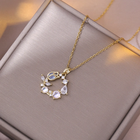 Tulip Wreath Pendant Necklace Titanium Steel Cubic Zirconia Moonstone Clavicle Chain French Retro Floral For Women