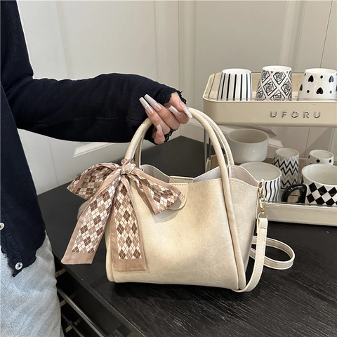 Bolso De Mano De Cuero PU Para Mujer Con Decoración De Lazo De Pañuelo De Satén Bolso De Hombro Cruzado Moda
